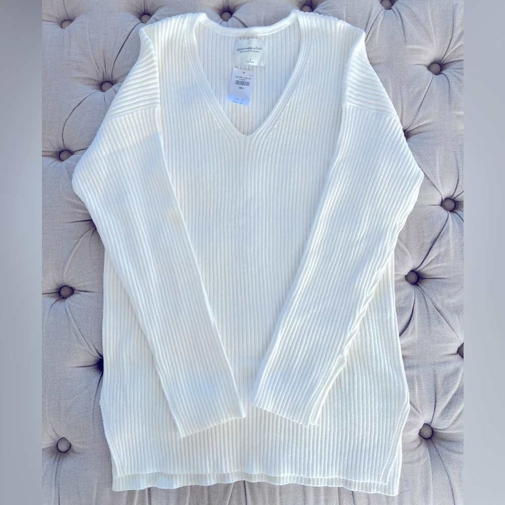Abercrombie LuxeLoft Oversized V-Neck Sweater
